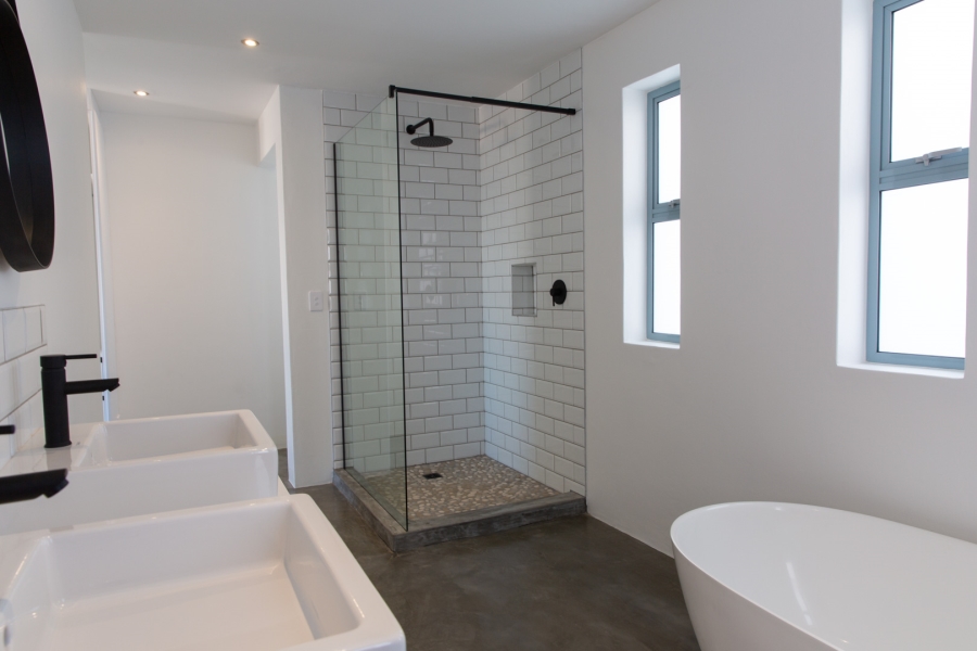 To Let 3 Bedroom Property for Rent in Paradise Beach Western Cape